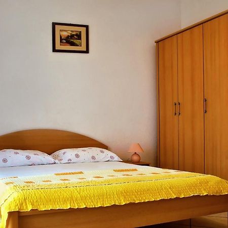 Apartments Iko Omis Ngoại thất bức ảnh