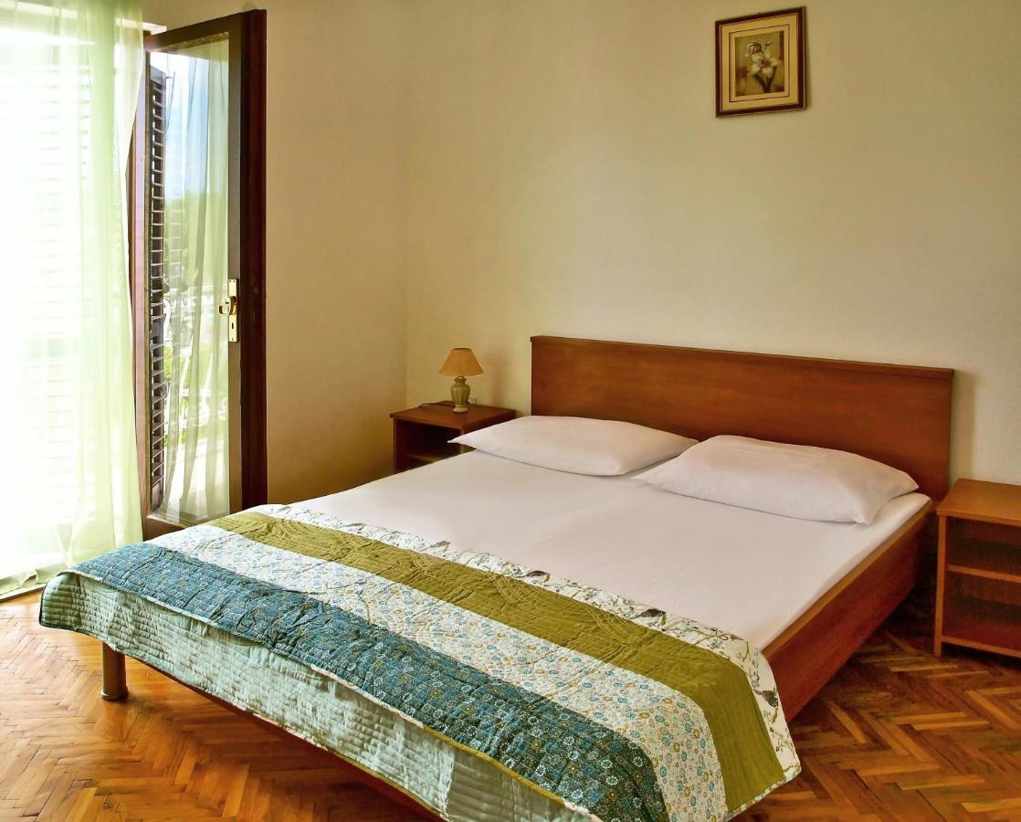 Apartments Iko Omis Ngoại thất bức ảnh