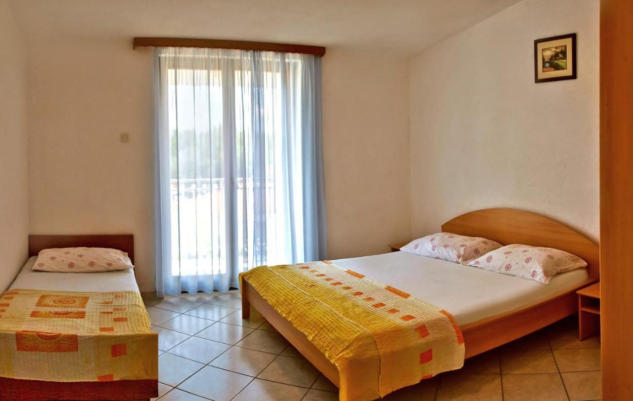 Apartments Iko Omis Ngoại thất bức ảnh