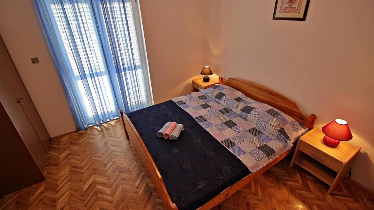Apartments Iko Omis Ngoại thất bức ảnh